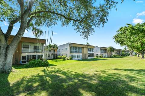 21 Flanders A, Delray Beach FL - photo 21 of 36