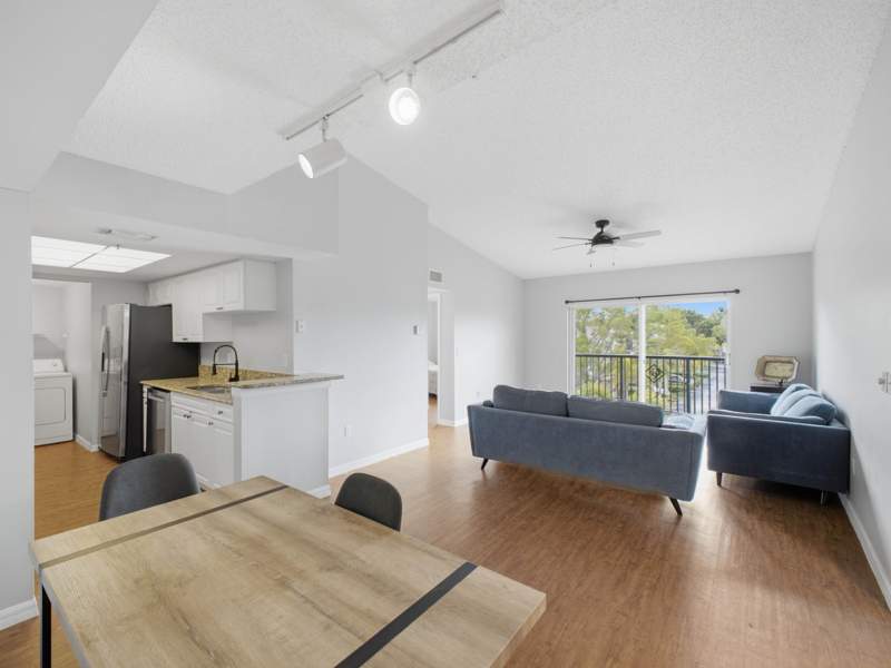 3 bedroom Condominium at 900 Crestwood Court #920, Grand View At Crestwood Condo, Royal Palm Beach — photo 4