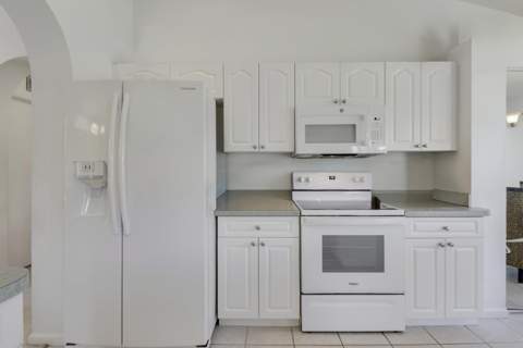 1049 SW Janette Avenue, Port St. Lucie FL - photo 15 of 20