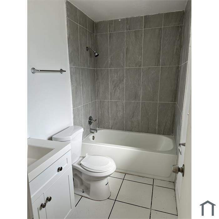 2 bedroom Condominium at 4800 NW 24th Court #D120, Bristol Court Condo, Lauderdale Lakes — photo 3