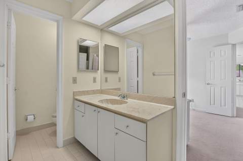 5751 Coach House Circle #E, Boca Raton FL - photo 17 of 38