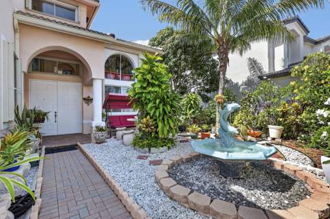 120 Isola Circle, Royal Palm Beach FL - photo 13 of 72