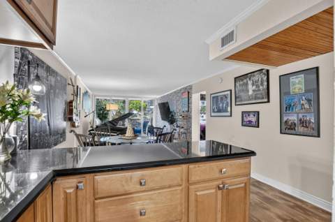 3 Royal Palm Way #102, Boca Raton FL - photo 8 of 47