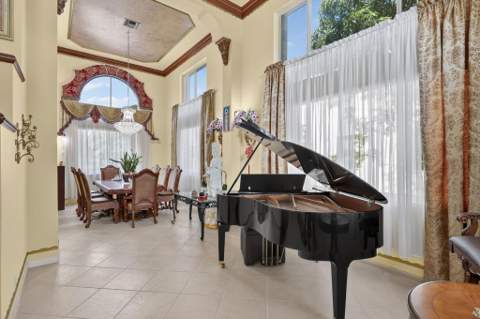 120 Isola Circle, Royal Palm Beach FL - photo 21 of 72