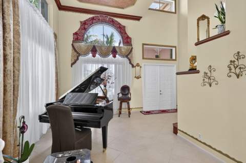 120 Isola Circle, Royal Palm Beach FL - photo 22 of 72