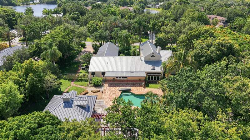 5 bedroom Single Family Residence at 2705 Hackney Road, Windmill Ranch Estates, Weston — photo 3