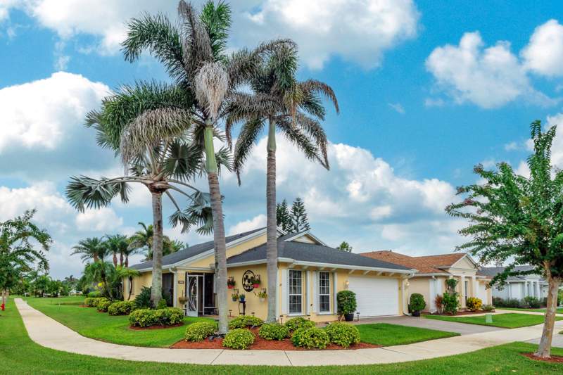 2 bedroom Single Family Residence at 333 SW North Shore Boulevard, Lakeforest At St Lucie West Phase 1, Port St. Lucie — photo 5