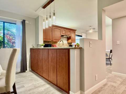 10615 Ocean Palm Way #102, Boynton Beach FL - photo 15 of 68