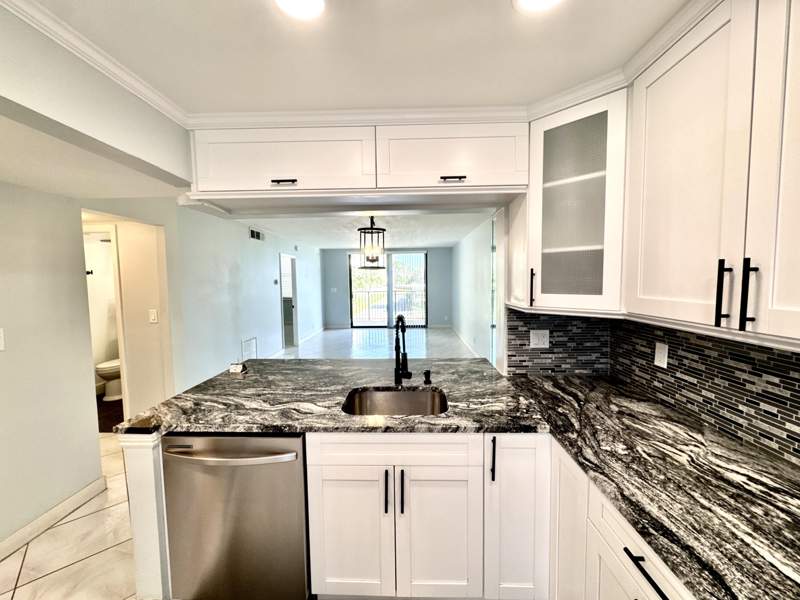 2 bedroom Condominium at 801 N Ocean Boulevard #202, Gabriel Towers Condo, Pompano Beach — photo 5
