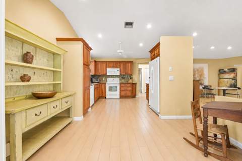 701 NW 25th Avenue, Delray Beach FL - photo 10 of 52