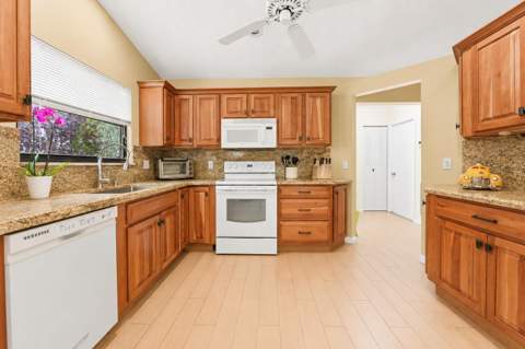 701 NW 25th Avenue, Delray Beach FL - photo 12 of 52