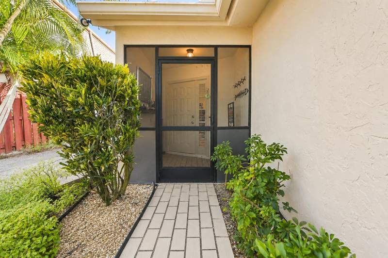 2 bedroom Single Family Residence at 701 NW 25th Avenue, Rainberry Bay, Delray Beach — photo 2