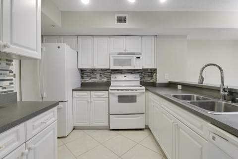 236 Village Boulevard #1106, Tequesta FL - photo 10 of 49