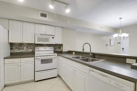 236 Village Boulevard #1106, Tequesta FL - photo 11 of 49