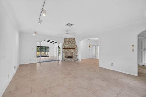 5688 Wind Drift Lane, Boca Raton FL - photo 11 of 34