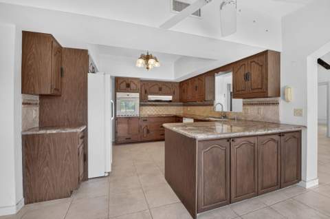 5688 Wind Drift Lane, Boca Raton FL - photo 12 of 34