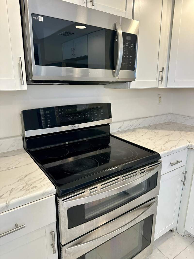 2 bedroom Condominium at 7664 NW 18th Street #208, 9 Of Palm Springs 2 Condo, Margate — photo 3