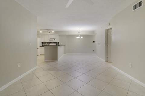 236 Village Boulevard #1106, Tequesta FL - photo 19 of 49