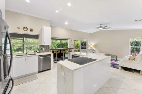11294 Island Lakes Lane, Boca Raton FL - photo 13 of 39