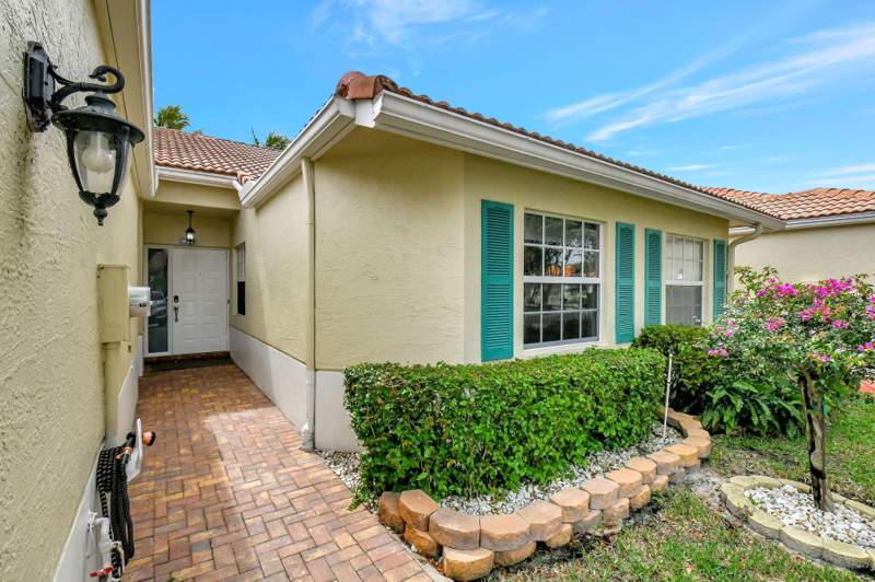2 bedroom Villa at 6078 Lake Hibiscus Drive, Floral Lakes, Delray Beach — photo 2