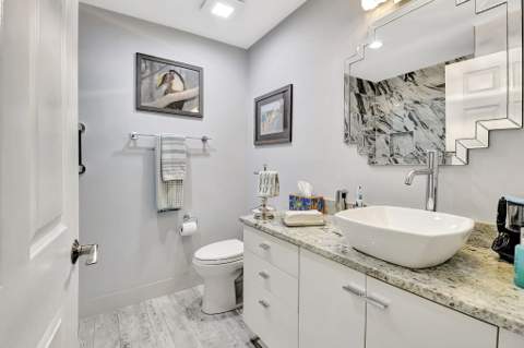6078 Lake Hibiscus Drive, Delray Beach FL - photo 13 of 47