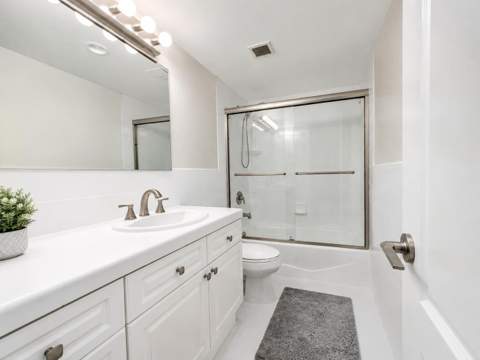 1301 River Reach Drive #111, Fort Lauderdale FL - photo 13 of 31