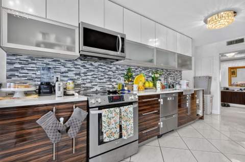 1920 S Ocean Drive #6A, Hallandale Beach FL - photo 11 of 54