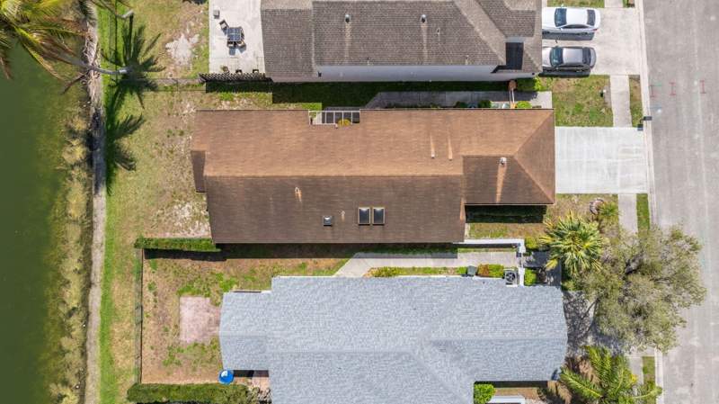 3 bedroom Single Family Residence at 1960 NW 34th Avenue, Lakeview Homes At Centura Parc, Coconut Creek — photo 3