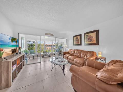 6051 NW 61st Avenue #310, Tamarac FL - photo 13 of 32