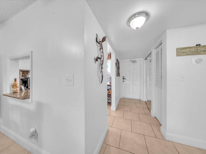 2 bedroom Condominium at 6051 NW 61st Avenue #310, Bermuda Club Five Condo, Tamarac — photo 3