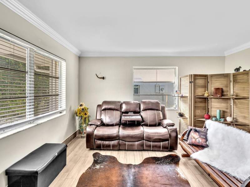 2 bedroom Single Family Residence at 1907 SW 22nd Avenue, Palm Beach Leisureville Sec 10, Boynton Beach — photo 5