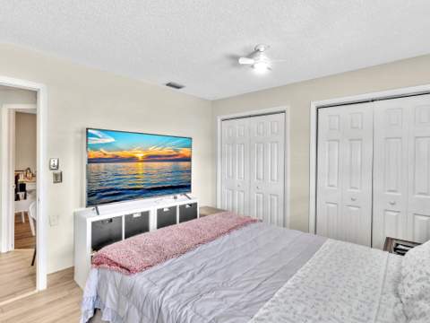 1907 SW 22nd Avenue, Boynton Beach FL - photo 9 of 63