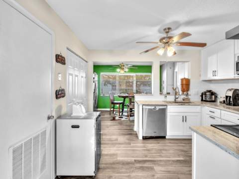 1907 SW 22nd Avenue, Boynton Beach FL - photo 16 of 63