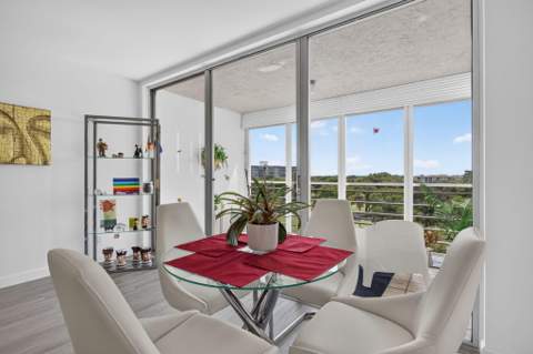 575 Oaks Lane #709, Pompano Beach FL - photo 9 of 41