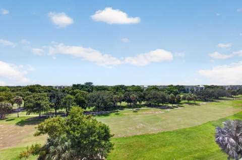 575 Oaks Lane #709, Pompano Beach FL - photo 13 of 41