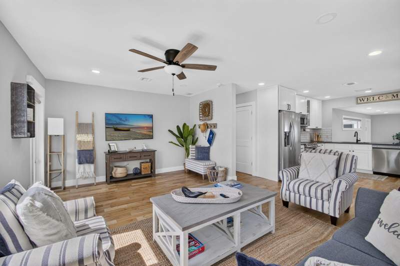 4 bedroom Single Family Residence at 1305 N Palmway, North Lake Worth, Lake Worth Beach — photo 3
