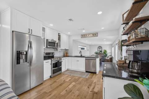 1305 N Palmway, Lake Worth Beach FL - photo 11 of 57