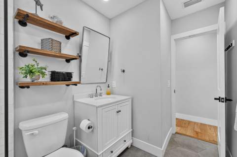 1305 N Palmway, Lake Worth Beach FL - photo 24 of 57