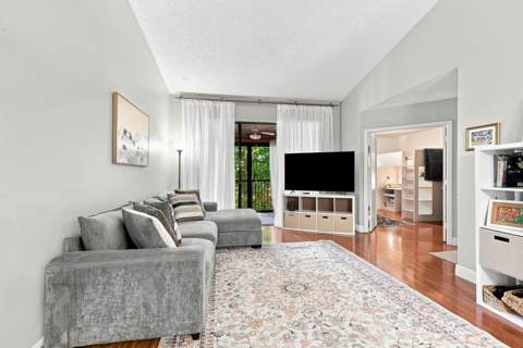 4111 Coral Tree Circle #321, Coconut Creek FL - photo 7 of 29