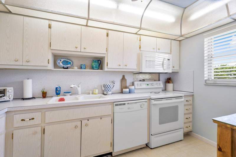 2 bedroom Condominium at 555 NW 4th Avenue #2150, Starlite Condo, Boca Raton — photo 2