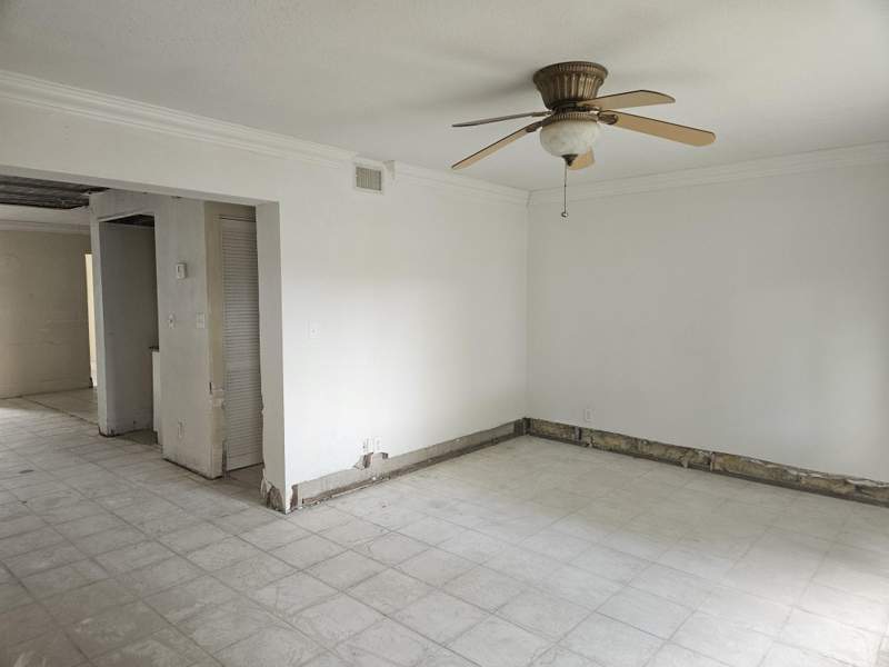 3 bedroom Townhouse at 1419 NW 80th Avenue #F, Townhomes Of Oriole II, Margate — photo 2