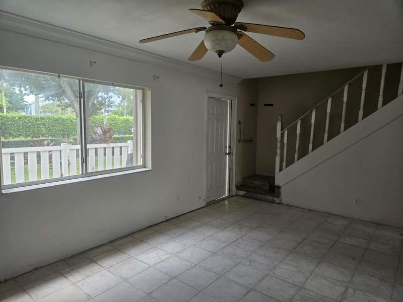 3 bedroom Townhouse at 1419 NW 80th Avenue #F, Townhomes Of Oriole II, Margate — photo 3