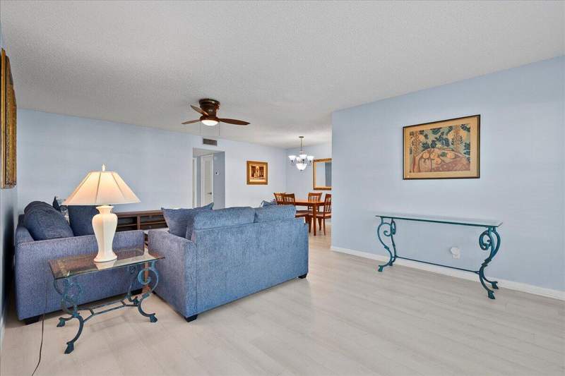 1 bedroom Condominium at 220 Country Lane #B, Pine Point Villas Condo, Boynton Beach — photo 3