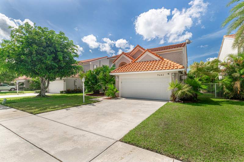 3 bedroom Single Family Residence at 9682 Via Emilie, Palmetto Park Woods, Boca Raton — photo 3