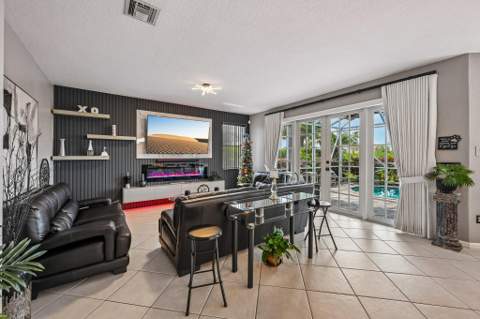 2415 Westmont Drive, Royal Palm Beach FL - photo 12 of 77