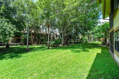 13095 Belhaven Court #5, Wellington FL - photo 15 of 20