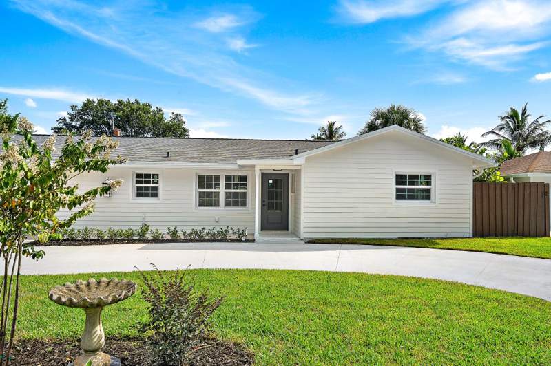 3 bedroom Single Family Residence at 109 E Riverside Drive, Riverside Drive Park, Jupiter — photo 4