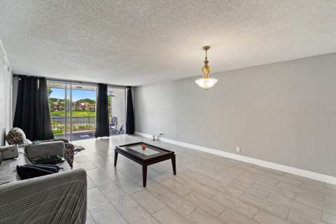 2850 Forest Hills Boulevard #211, Coral Springs FL - photo 6 of 24