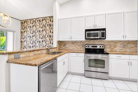 17257 Boca Club Boulevard #Apt 5, Boca Raton FL - photo 10 of 44
