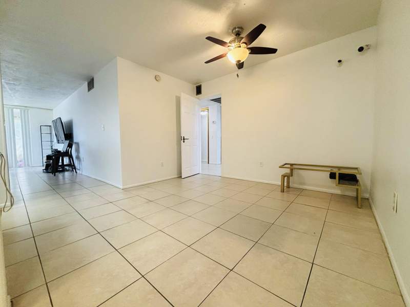 1 bedroom Condominium at 7300 NW 17th Street #202, Omega 4, Plantation — photo 5